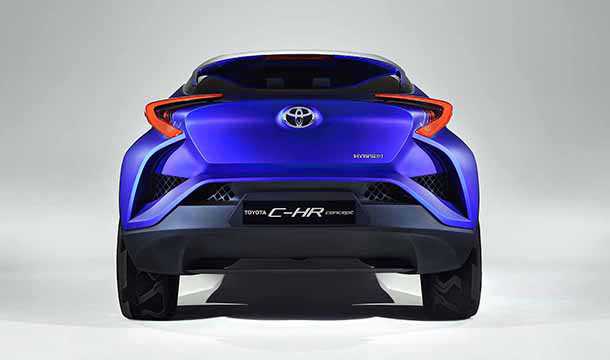 Toyota-C-HR רכב התצוגה שנותן את ההשראה למראה של קרוסאובר חדש של טויוטה. החשיפה במרץ 2016 המטרה ניסאן קשקאי. צילום: טויוטה