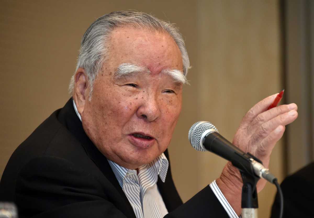 מנכ"ל סוזוקי - אוסאמו סוזוקי הודיע הבוקר כי יפרוש מתפקידו לנוכח חקירת שלטונות יפן בדבר זיוף בדיקות הזיהום. צילום: סוזוקי